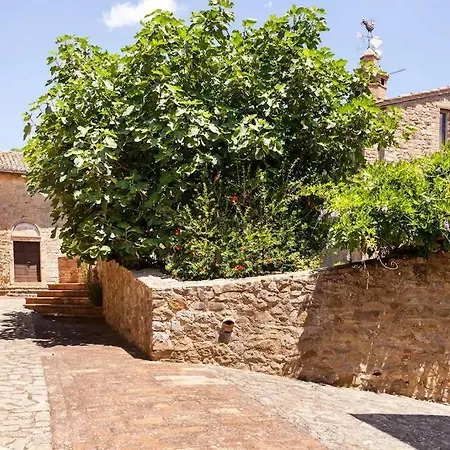 Magic Castle * Montelagello